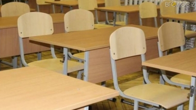 Департамент освіти не зміг придбати меблі для шкіл Житомира