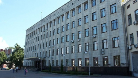 Житомирська ОДА хоче, щоб сквер біля обласної бібліотеки робило місто