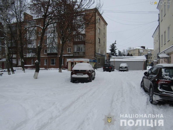 У Новограді поліцейські затримали трьох підозрюваних у вбивстві чоловіка