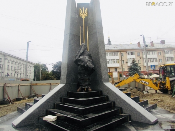 Встановлений у Житомирі пам’ятник Захисникам України віднесли до об’єктів культурної спадщини