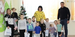 Депутати фракції «Сила і Честь» привітали із Днем Святого Миколая маленьких пацієнтів дитячої лікарні