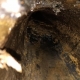У Житомирі комунальники під час ремонту виявили дерев’яний трубопровід