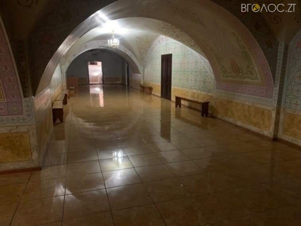Житомиряни можуть сховатися у разі тривоги у підвалі Преображенського собору