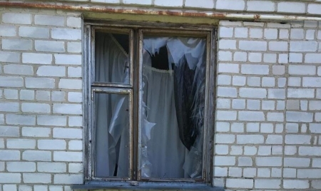 Доки житомирянка ховалася від обстрілів поза домівкою, будинок обікрав сусід