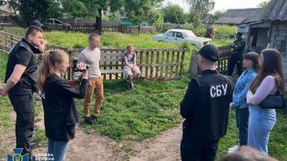 У селі Житомирщини затримали жінку, яка працювала на російську розвідку