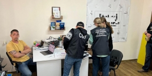 На Житомирщині викрили групу, яка допомагала чоловікам ховатися від призову