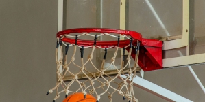У Житомирі пройшов благодійний баскетбольний матч на підтримку ЗСУ