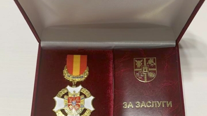 У Житомирській ОВА нагородили військового, який збив ракету, що летіла на енергооб’єкт
