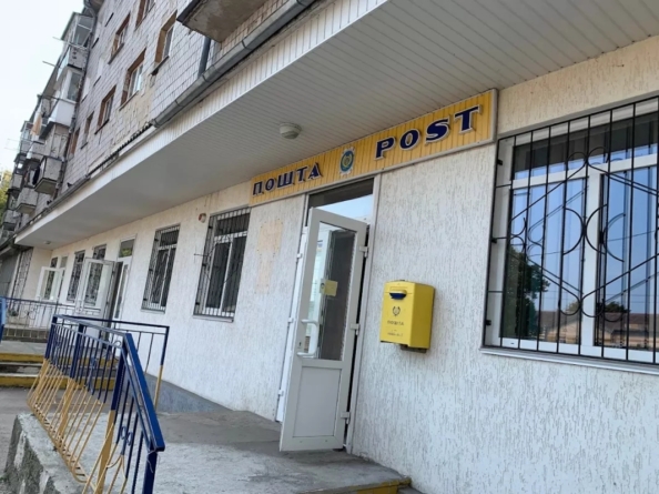 «Укрпошта» встановлює печі-«буржуйки» у своїх відділеннях на Житомирщині