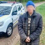 На Чуднівщині поліцейський офіцер громади розшукав у лісі зниклого чоловіка