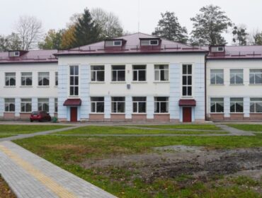 У Звягелі показали шкільне протирадіаційне укриття, яке будували разом із литовцями