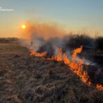 Рятувальники продовжують боротися з пожежами на відкритих територіях