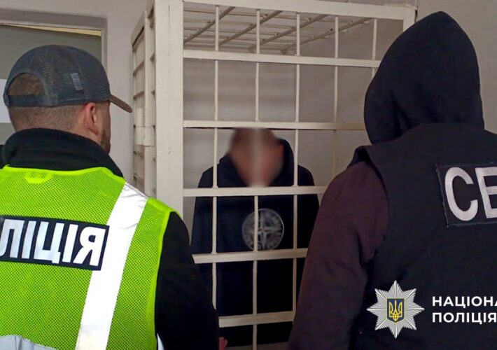 Державна зрада та вбивства: слідчі поліції повідомили двом жителям Житомирщини про підозри в учиненні особливо тяжких злочинів