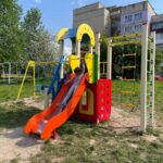У Житомирі поліція перевірила підозрілий предмет на дитячому майданчику: вибухівки не виявлено
