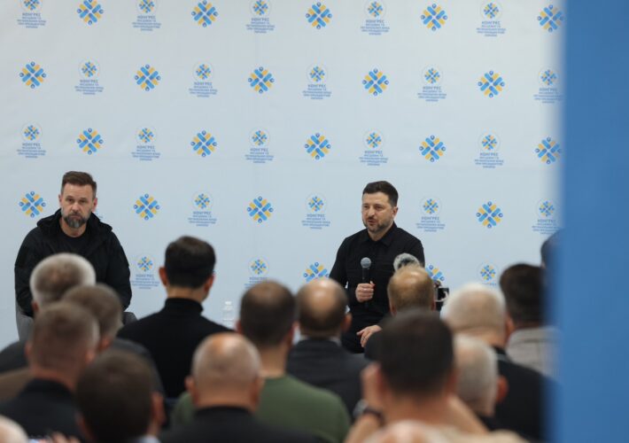 В рамках роботи Конгресу місцевих та регіональних влад відбулася зустріч керівників областей та громад українського Полісся з Президентом України Володимиром Зеленським