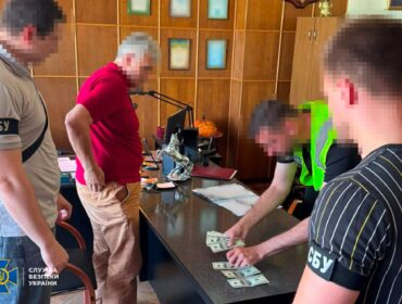 СБУ блокувала схему поборів: затримано 61-річного генерального директора комунального медичного закладу Житомирського району – депутата місцевої ради