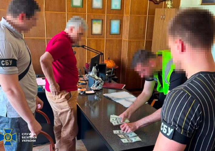 СБУ блокувала схему поборів: затримано 61-річного генерального директора комунального медичного закладу Житомирського району – депутата місцевої ради