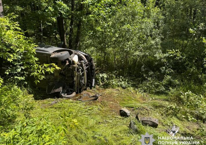 Неподалік Житомира в ДТП травмовано двох людей: поліція встановлює обставини