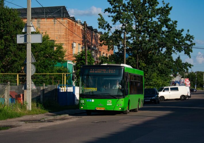 Чому автобус №44 має почати знову їздити на Малинський ринок?