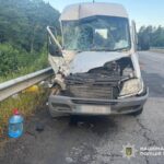У передмісті Житомира в ДТП травмовано двох пасажирів мікроавтобуса: поліція проводить розслідування
